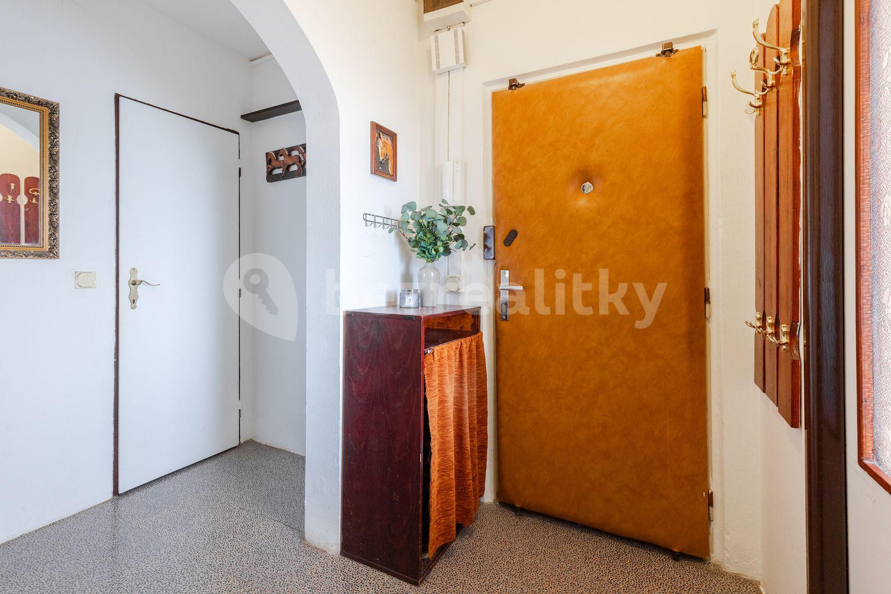 Predaj bytu 3-izbový 70 m², Střekovská, Praha, Praha