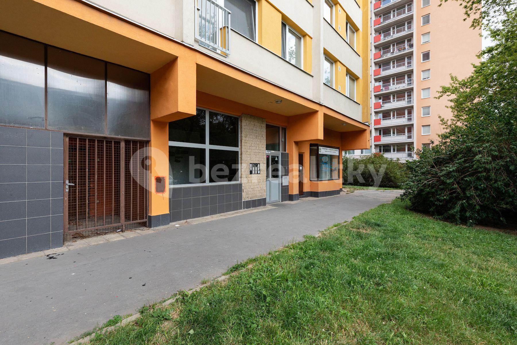 Predaj bytu 3-izbový 70 m², Střekovská, Praha, Praha