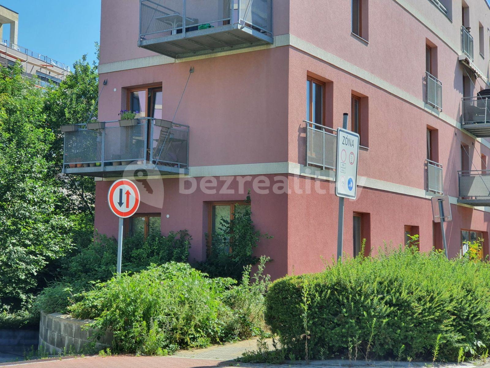 Predaj bytu 2-izbový 68 m², Akademická, Praha, Praha