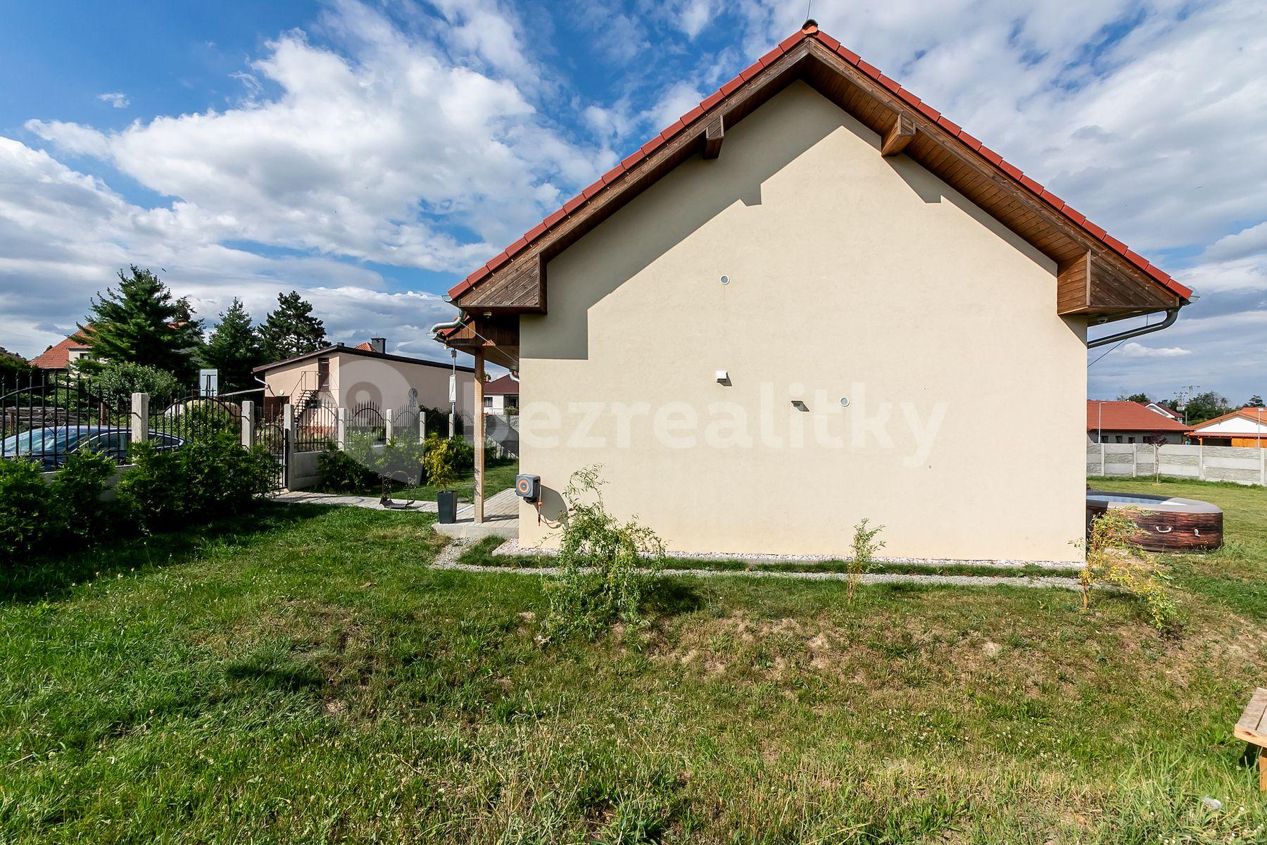 Predaj domu 122 m², pozemek 947 m², U Lékárny, Horní Beřkovice, Ústecký kraj