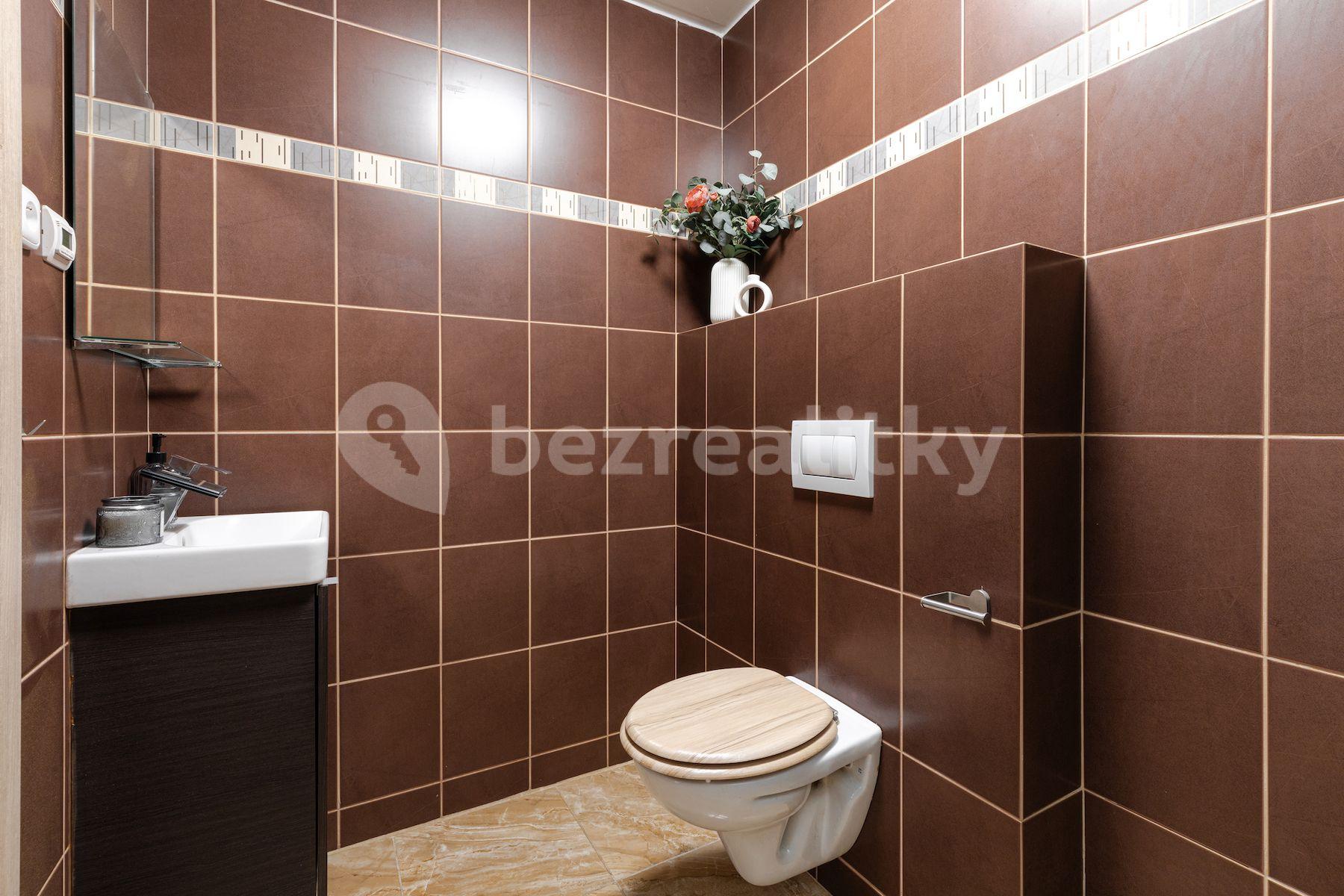 Predaj domu 122 m², pozemek 947 m², U Lékárny, Horní Beřkovice, Ústecký kraj