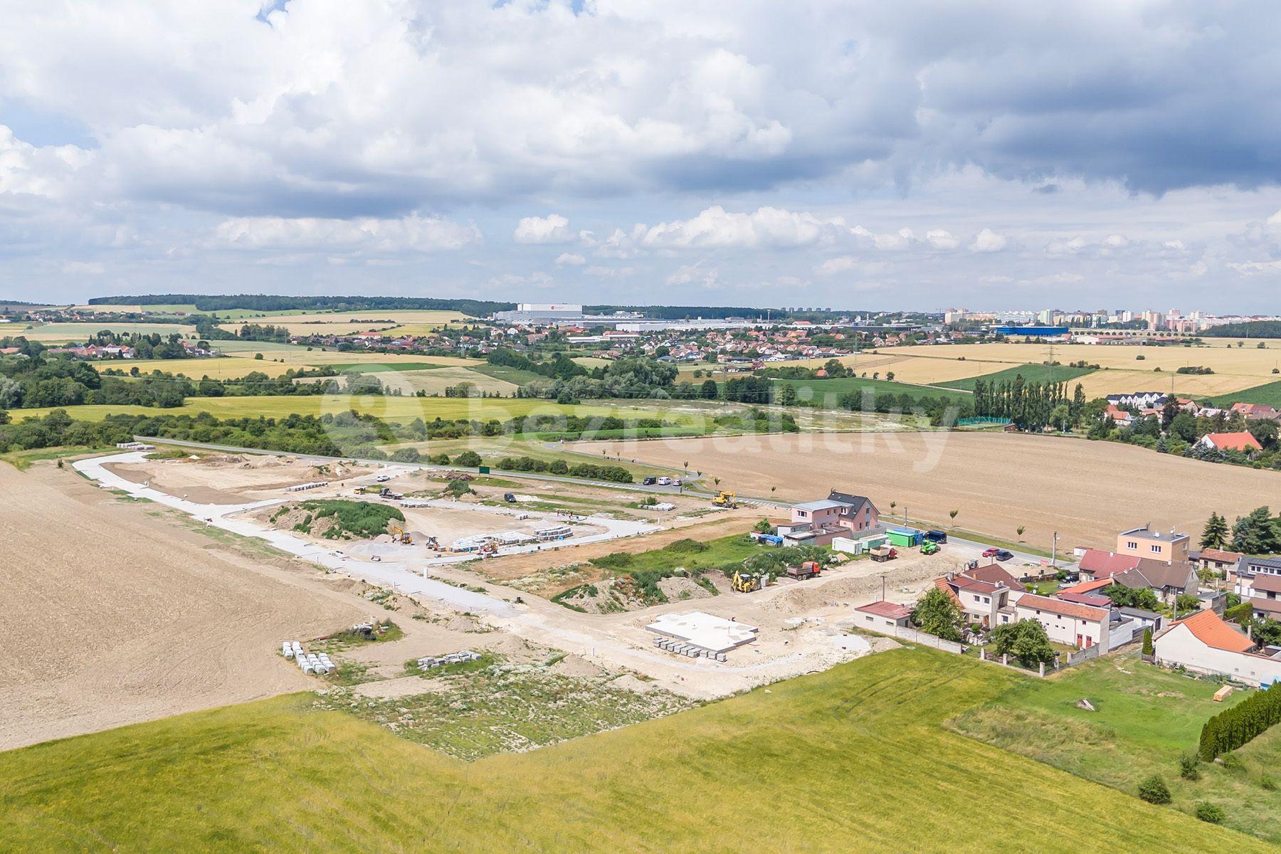 Predaj pozemku 2.100 m², Dolany, Dolany, Středočeský kraj