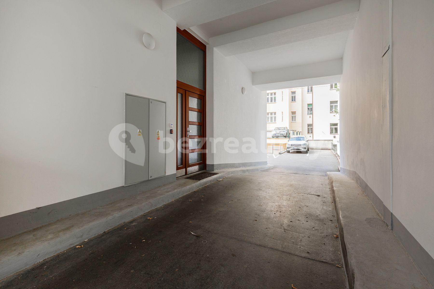 Predaj bytu 3-izbový 77 m², Vinohradská, Praha, Praha