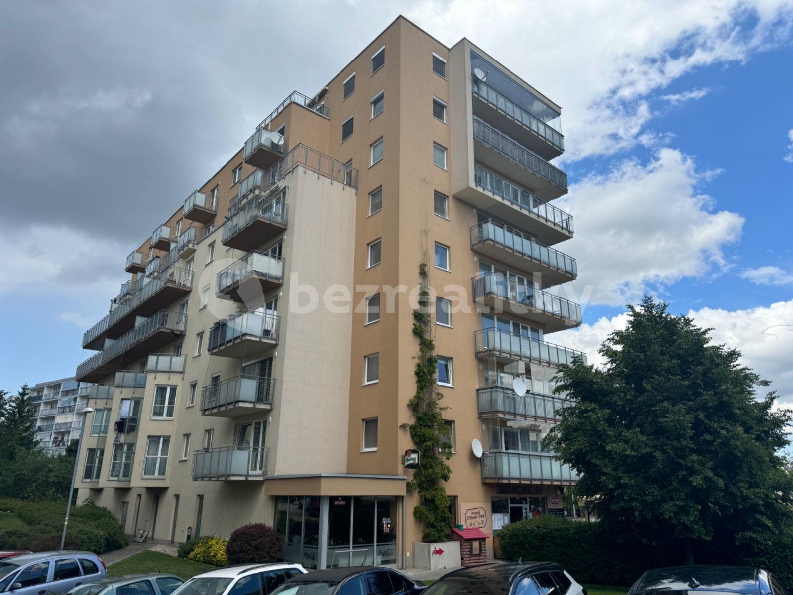 Predaj garáže 27 m², náměstí Přátelství, Praha, Praha