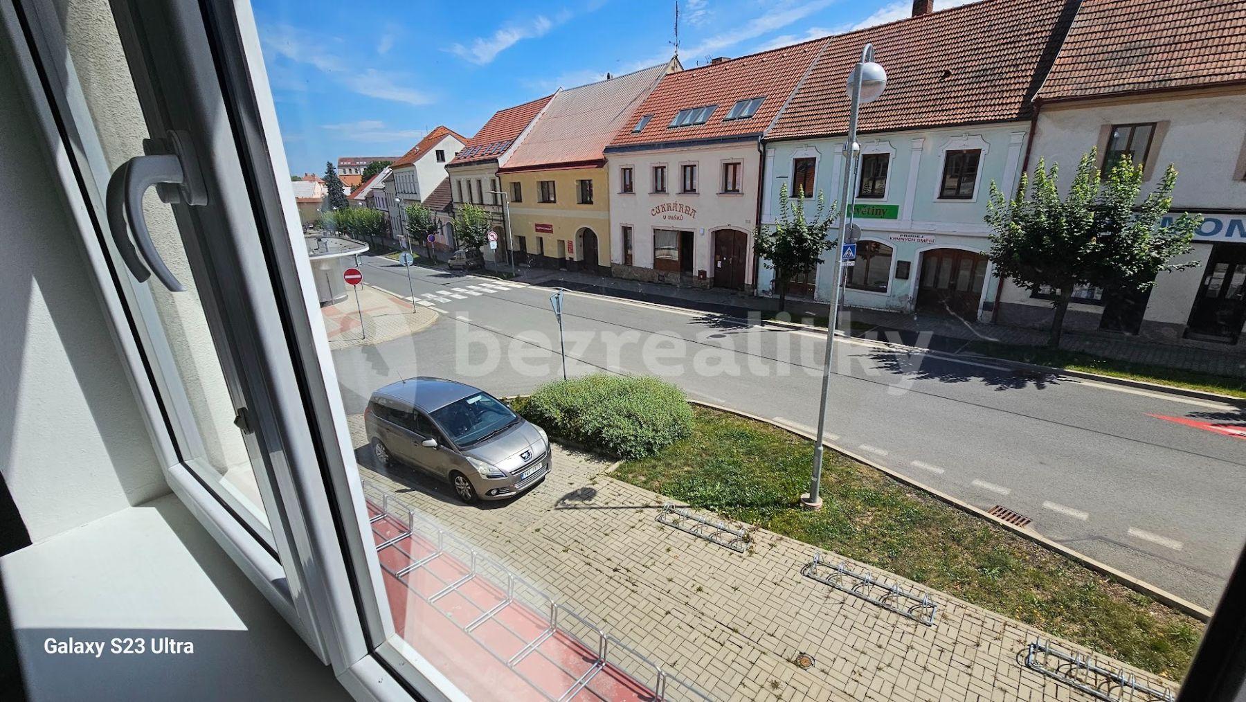 Predaj bytu 3-izbový 84 m², Husovo náměstí, Mladá Vožice, Jihočeský kraj