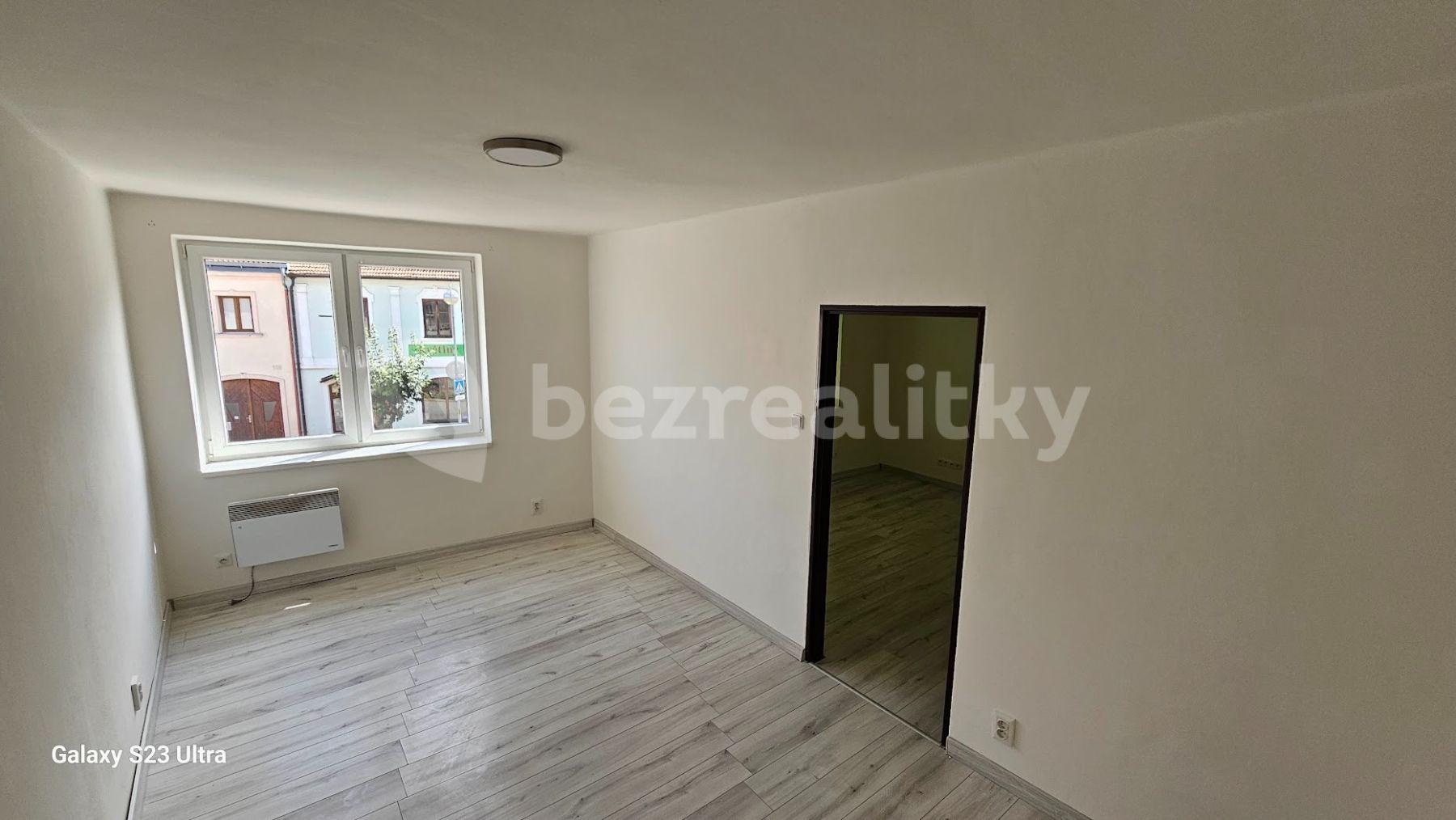 Predaj bytu 3-izbový 84 m², Husovo náměstí, Mladá Vožice, Jihočeský kraj