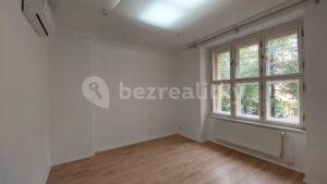 Predaj bytu 4-izbový 90 m², Slezská, Praha, Praha