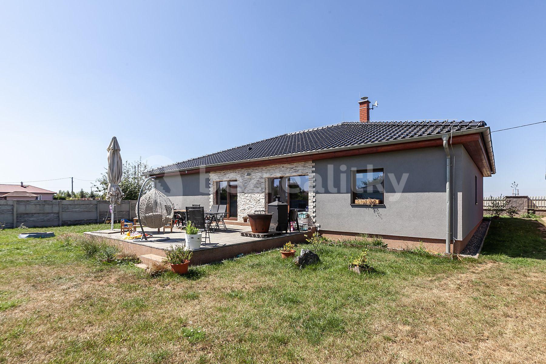 Predaj domu 167 m², pozemek 1.001 m², Zálezlice, Zálezlice, Středočeský kraj