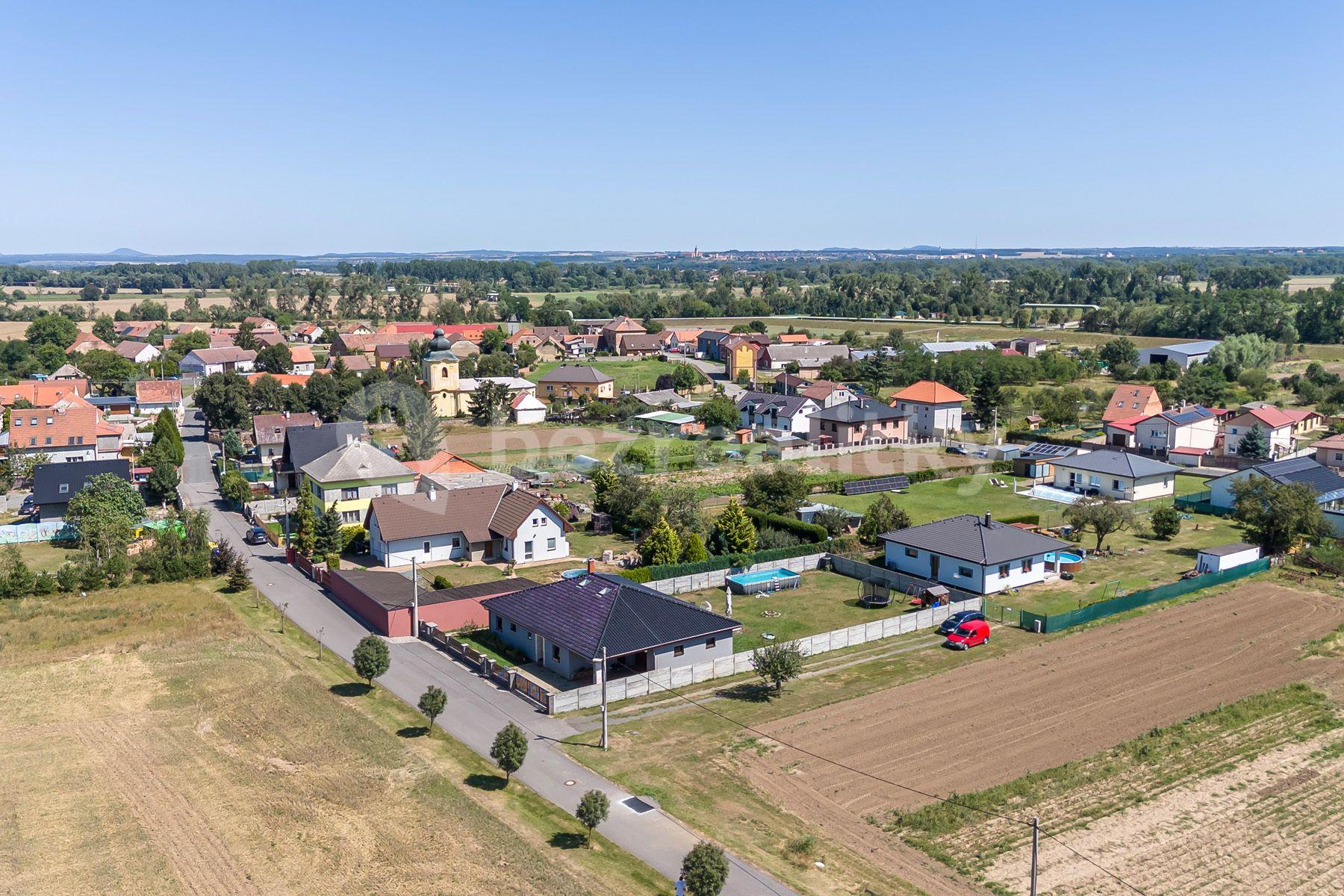 Predaj domu 167 m², pozemek 1.001 m², Zálezlice, Zálezlice, Středočeský kraj