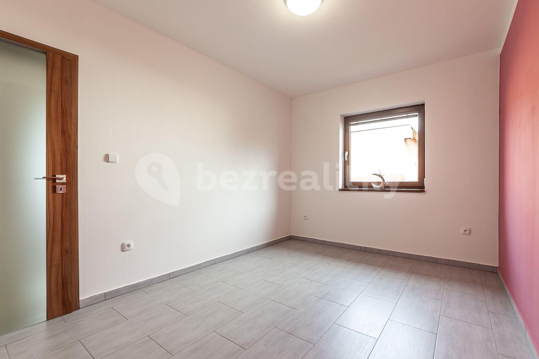 Predaj domu 167 m², pozemek 1.001 m², Zálezlice, Zálezlice, Středočeský kraj