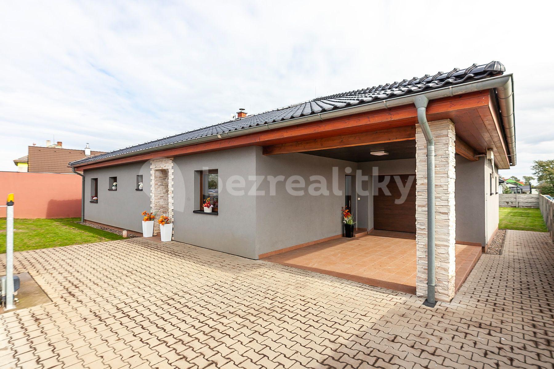 Predaj domu 167 m², pozemek 1.001 m², Zálezlice, Zálezlice, Středočeský kraj