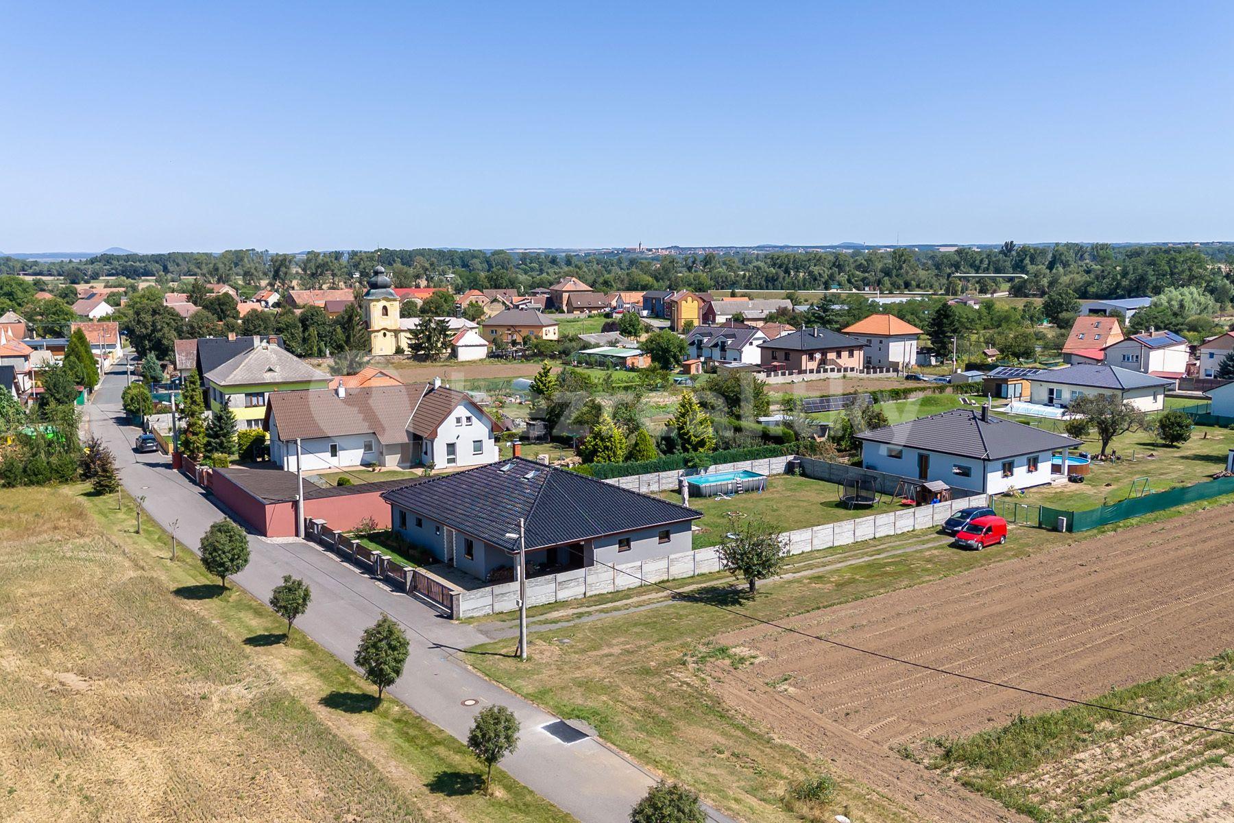 Predaj domu 167 m², pozemek 1.001 m², Zálezlice, Zálezlice, Středočeský kraj