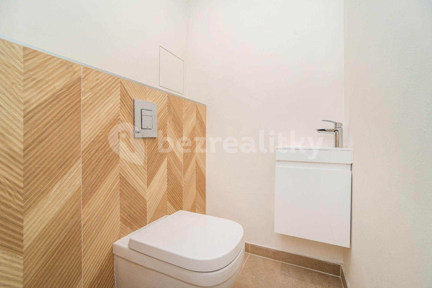 Predaj bytu 4-izbový 72 m², Ctěnická, Praha, Praha