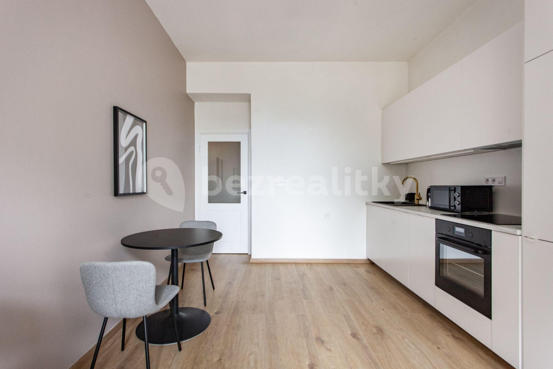 Prenájom bytu 2-izbový 58 m², Rostovská, Praha, Praha