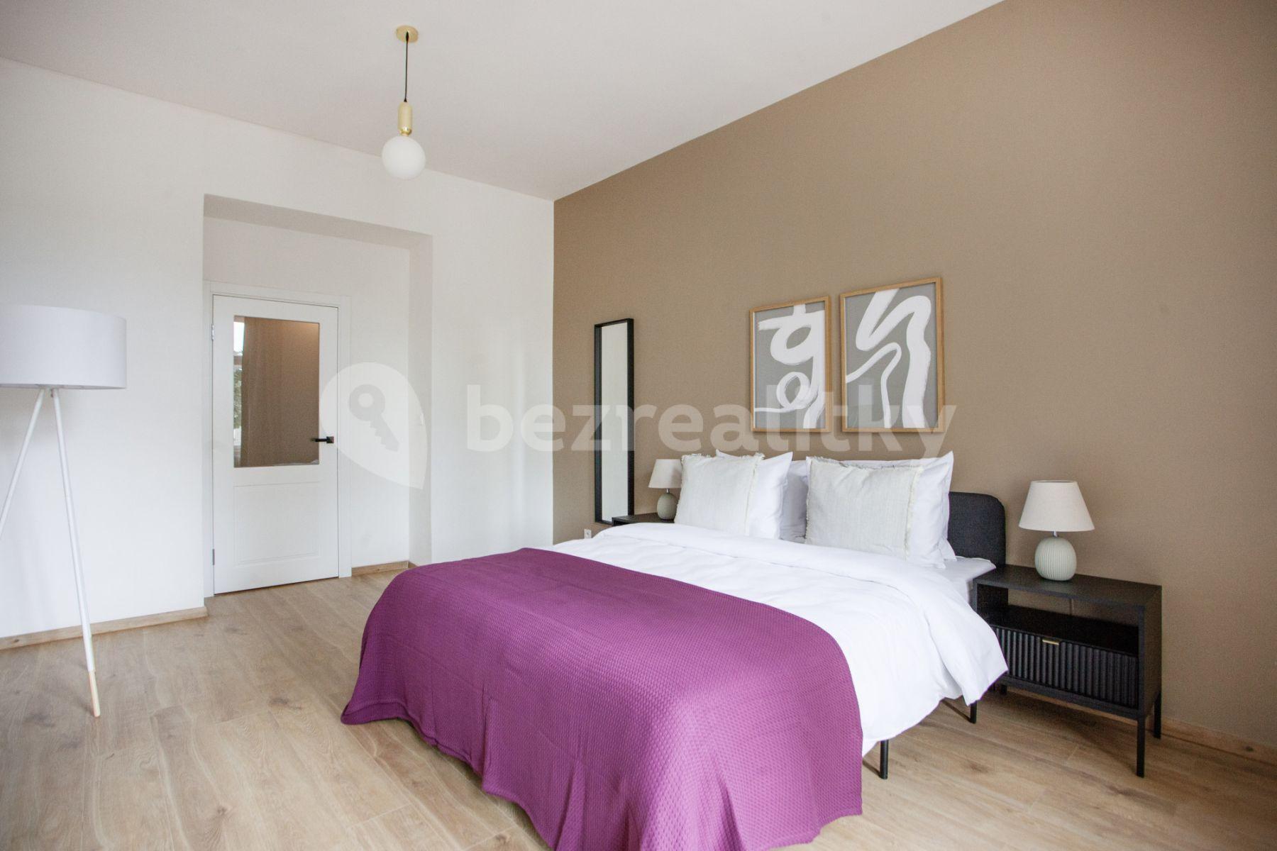 Prenájom bytu 2-izbový 58 m², Rostovská, Praha, Praha