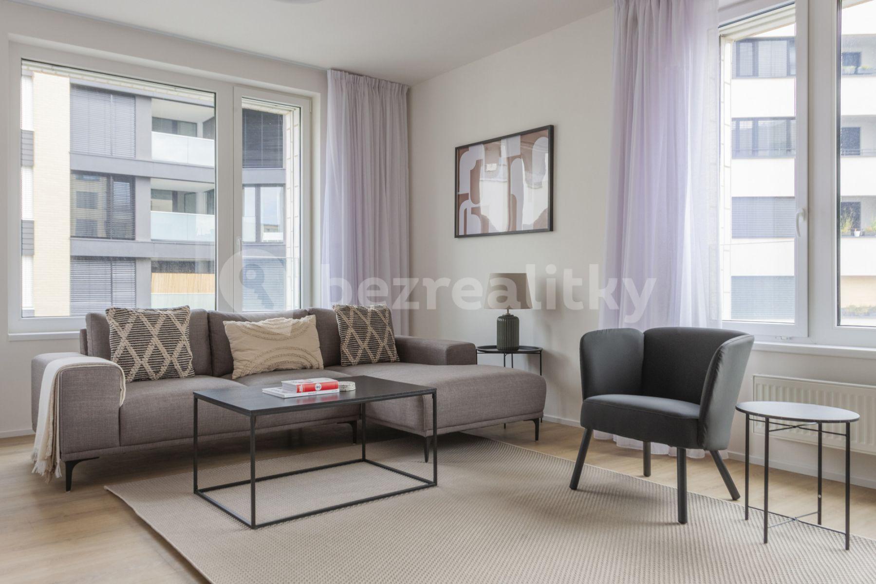 Prenájom bytu 3-izbový 90 m², U Pergamenky, Praha, Praha