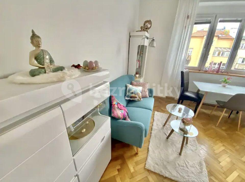 Prenájom bytu 1-izbový 25 m², Na Bitevní Pláni, Praha, Praha