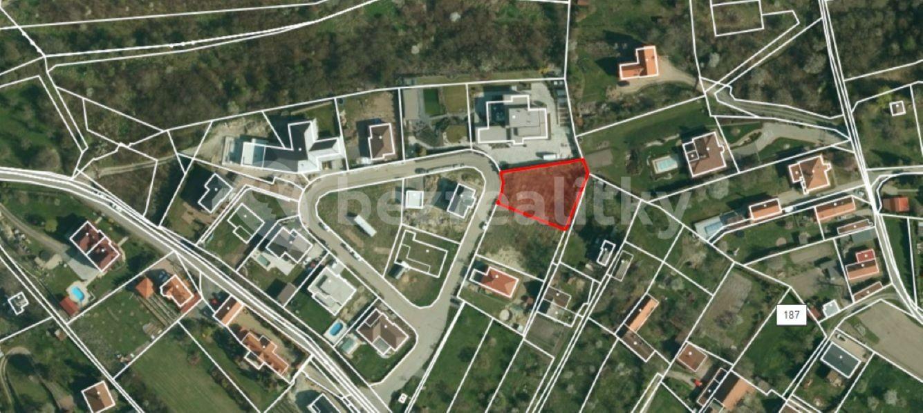 Predaj pozemku 800 m², Kly, Středočeský kraj