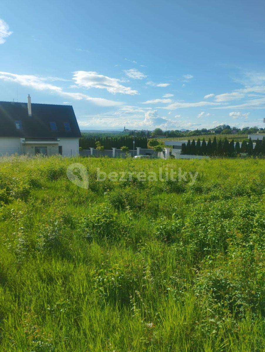 Predaj pozemku 800 m², Kly, Středočeský kraj