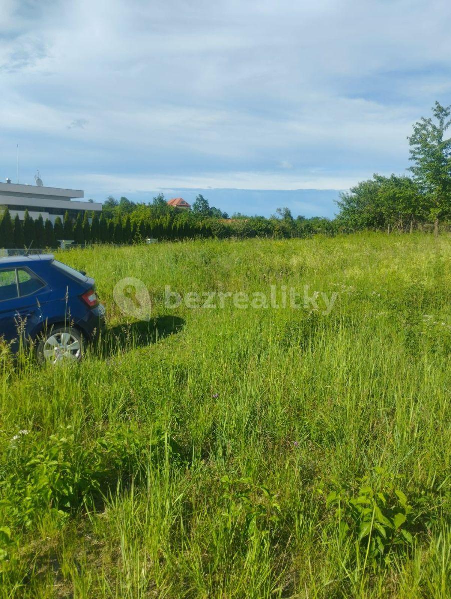 Predaj pozemku 800 m², Kly, Středočeský kraj