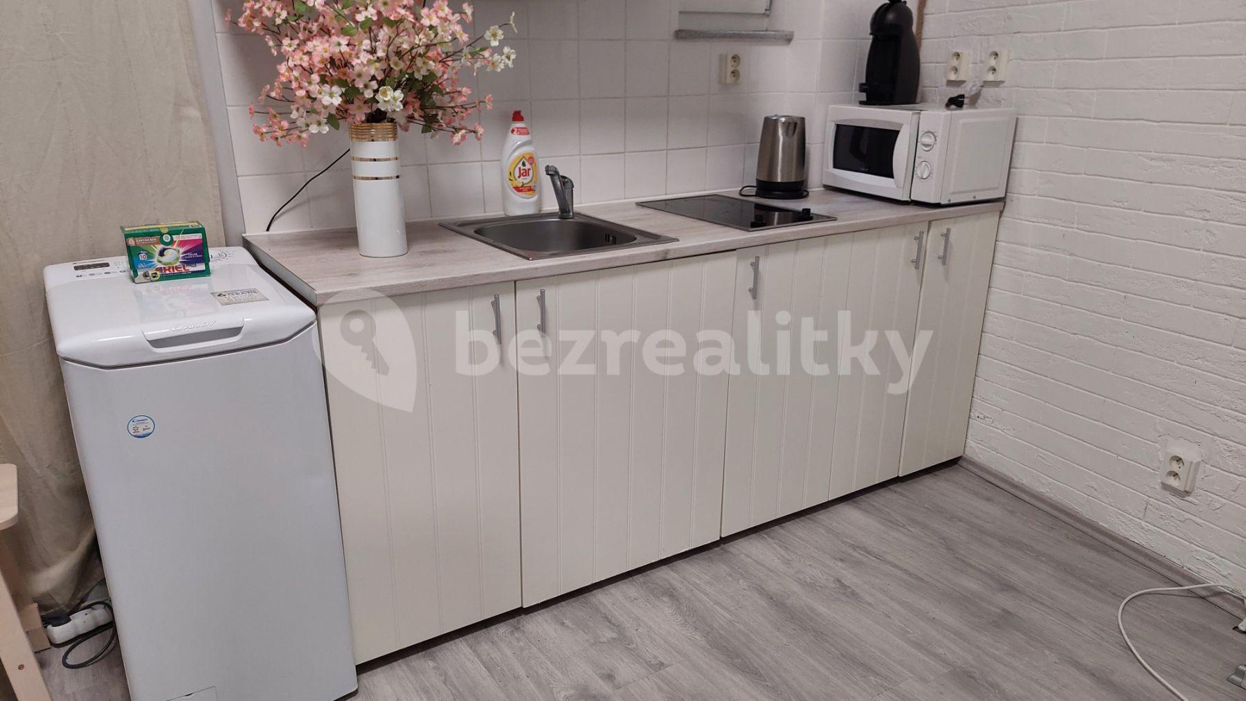 Prenájom bytu 2-izbový 48 m², Na Zbořenci, Praha, Praha