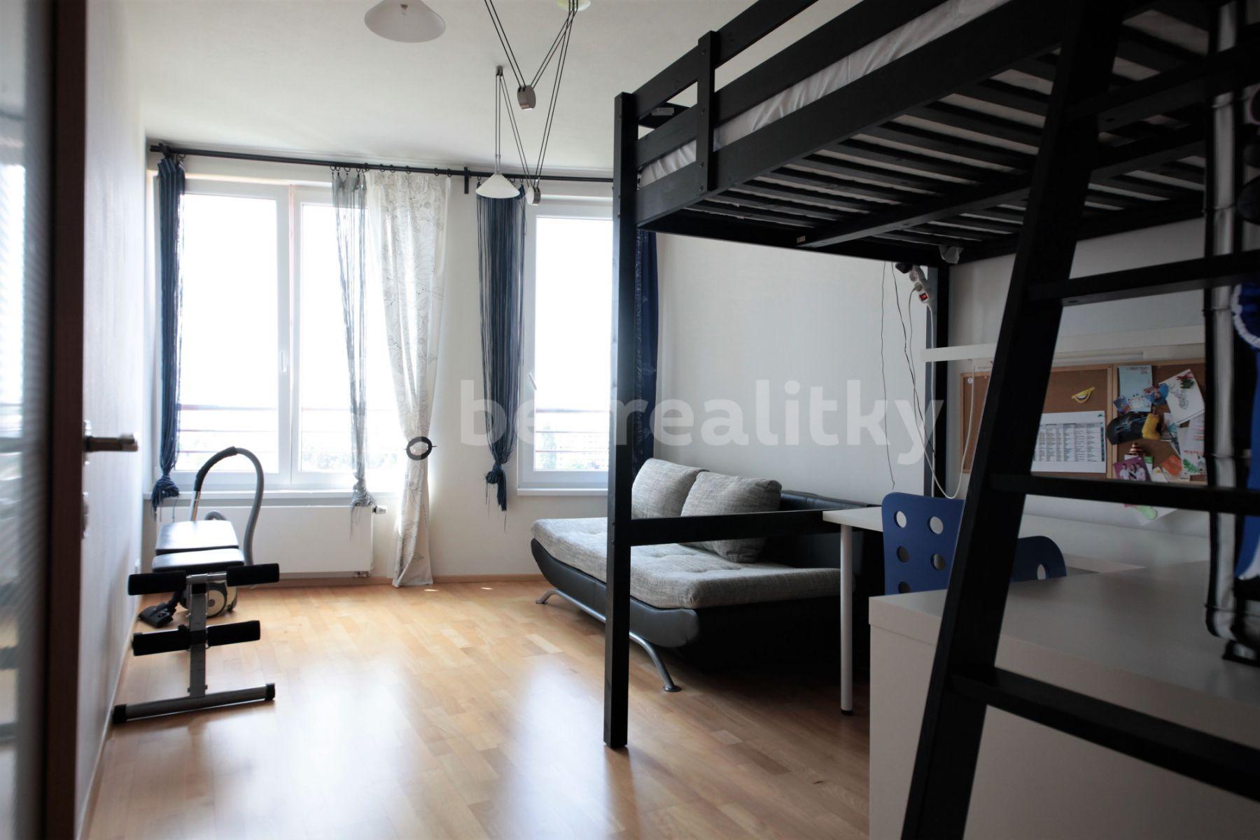 Prenájom bytu 2-izbový 54 m², Tlumačovská, Praha, Praha