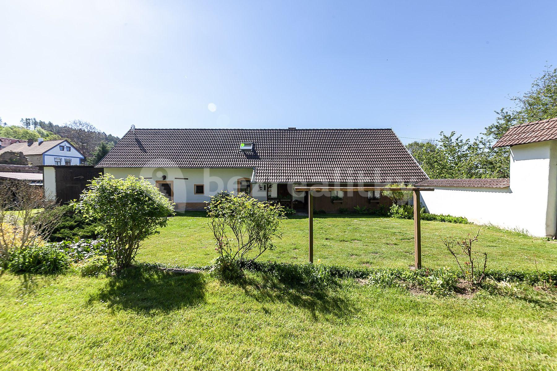 Predaj rekreačného objektu 200 m², pozemek 2.006 m², Býkovice, Louňovice pod Blaníkem, Středočeský kraj