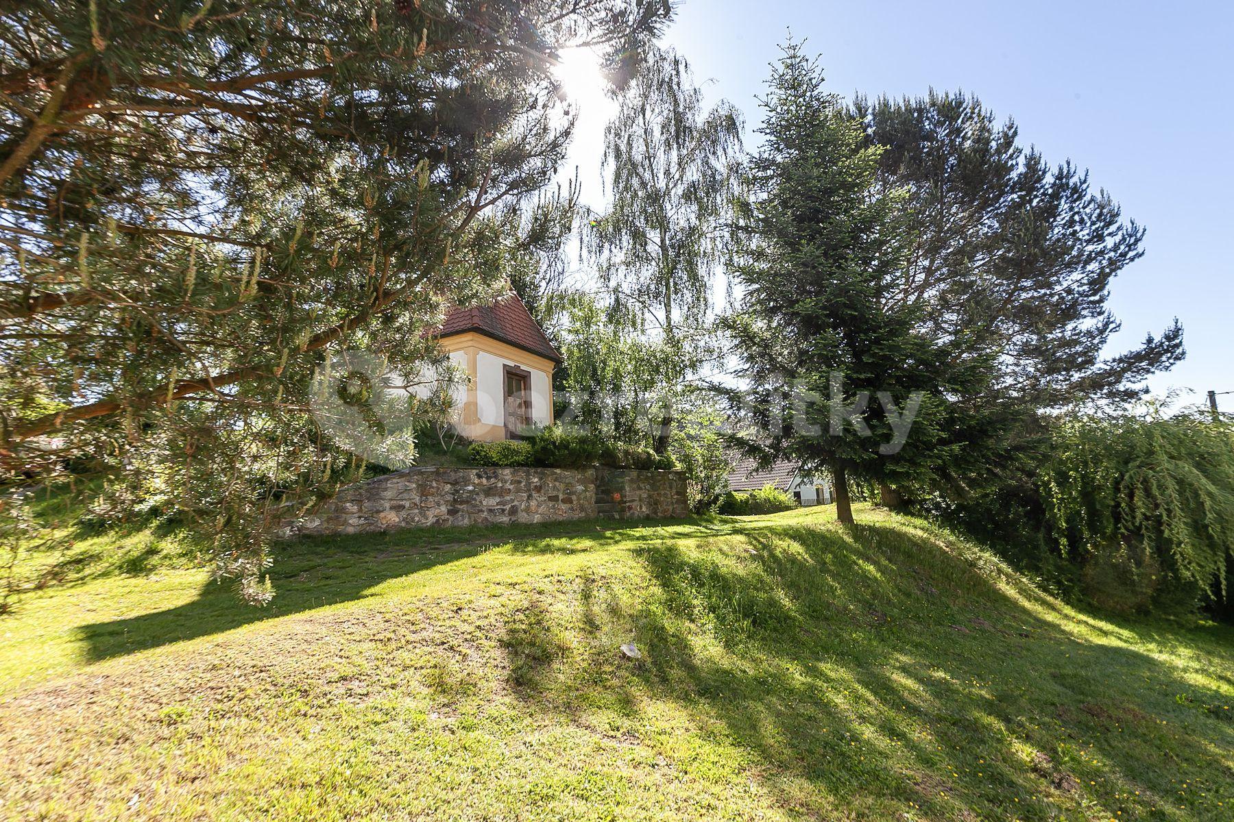 Predaj rekreačného objektu 200 m², pozemek 2.006 m², Býkovice, Louňovice pod Blaníkem, Středočeský kraj