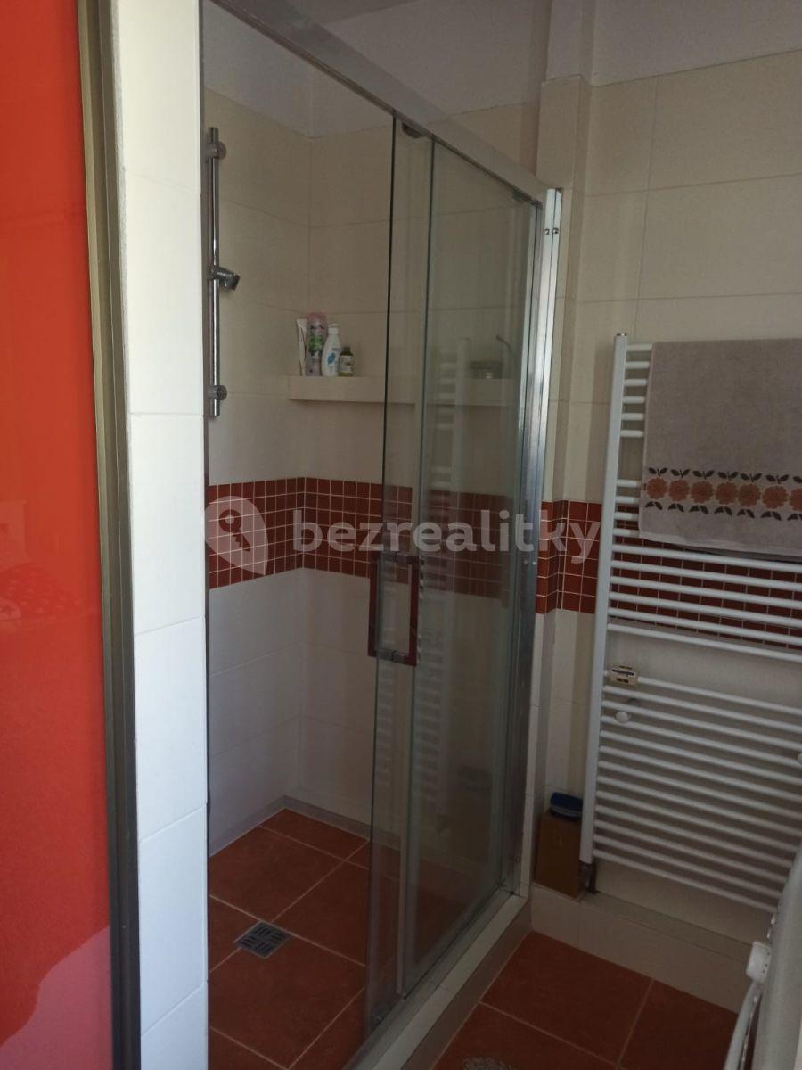 Predaj bytu 1-izbový 39 m², Komárnická, Ružinov, Bratislavský kraj