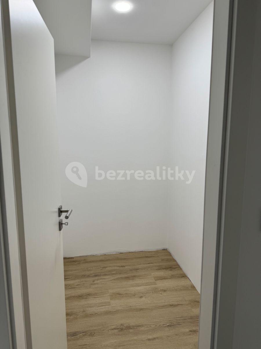 Prenájom bytu 2-izbový 58 m², Opavská, Ostrava, Moravskoslezský kraj