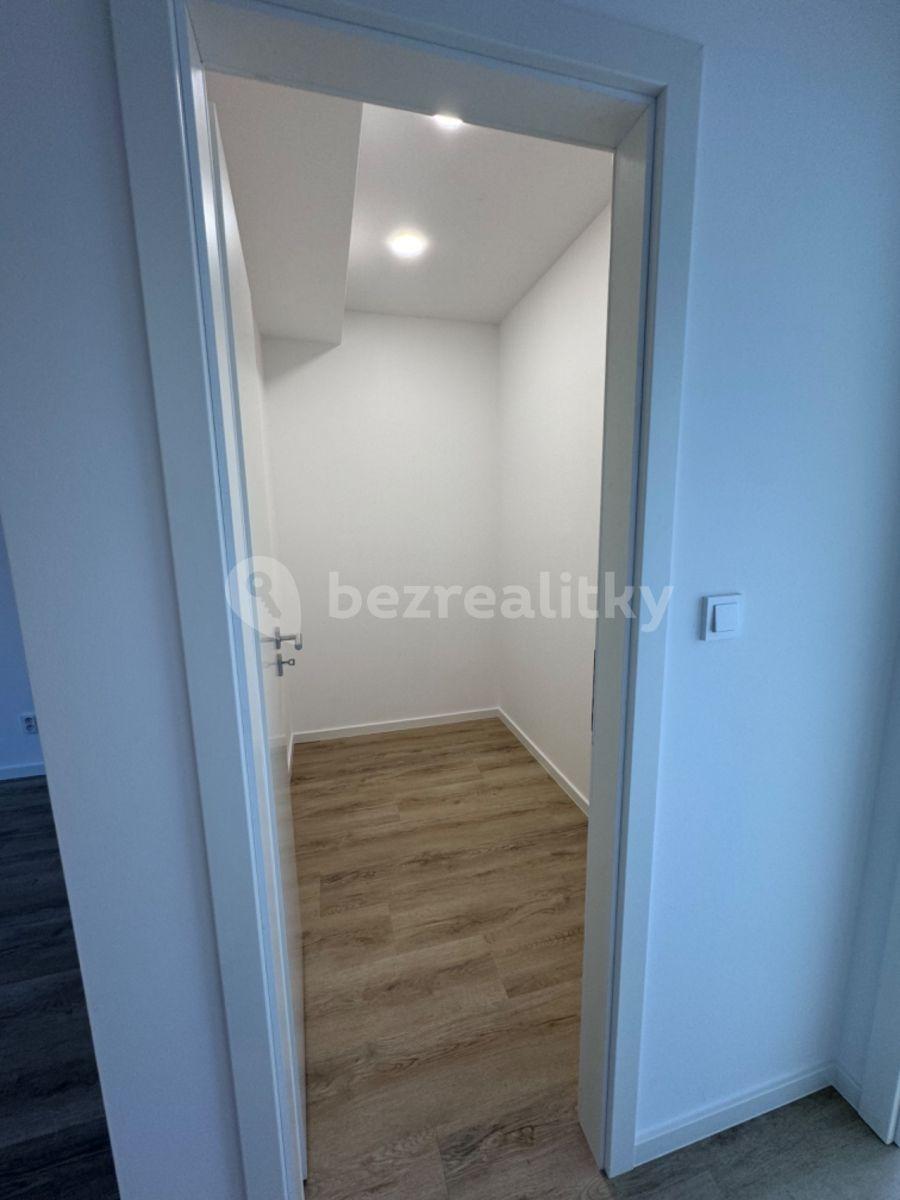 Prenájom bytu 2-izbový 58 m², Opavská, Ostrava, Moravskoslezský kraj