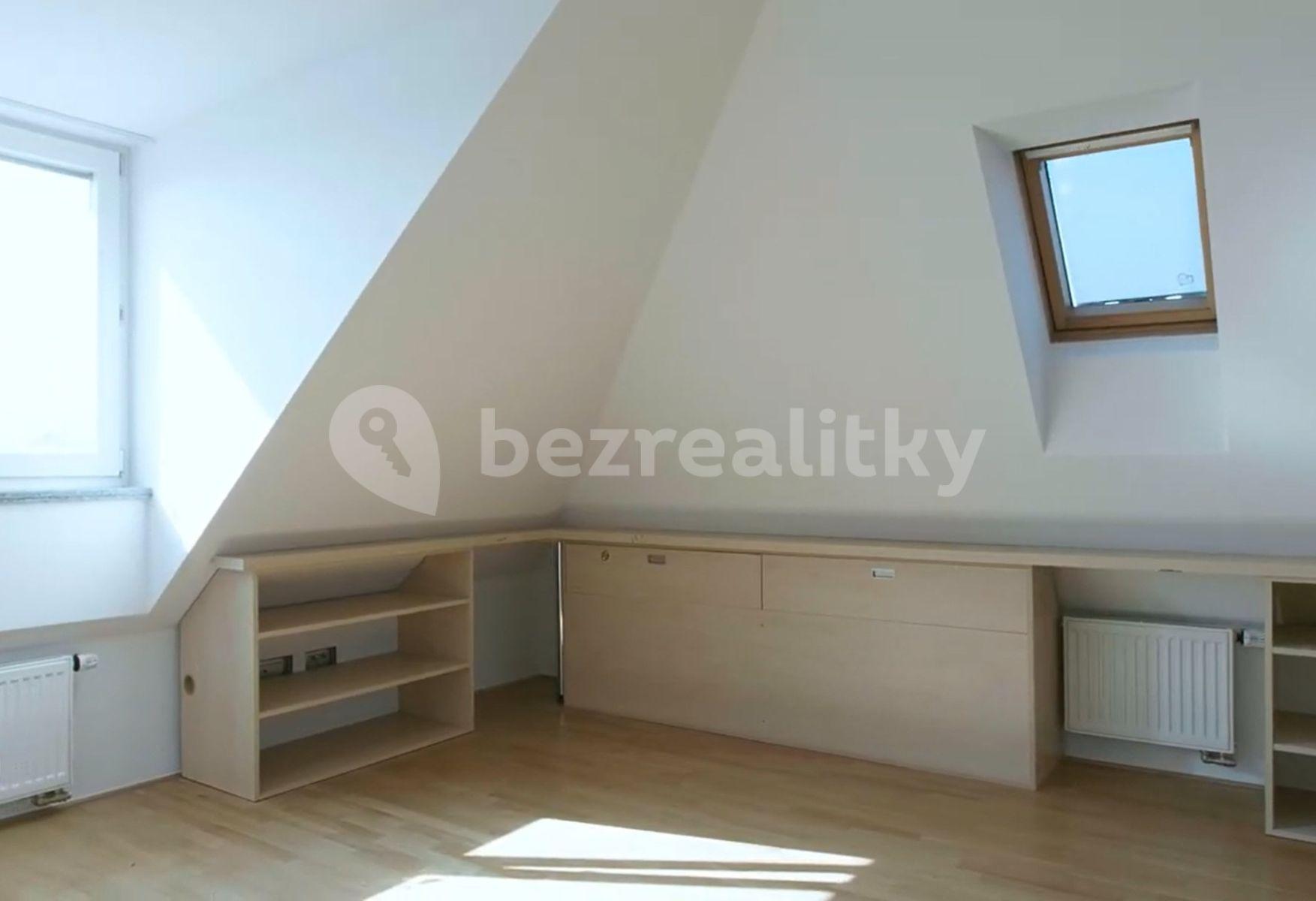 Prenájom bytu 2-izbový 74 m², Sádky, Praha, Praha