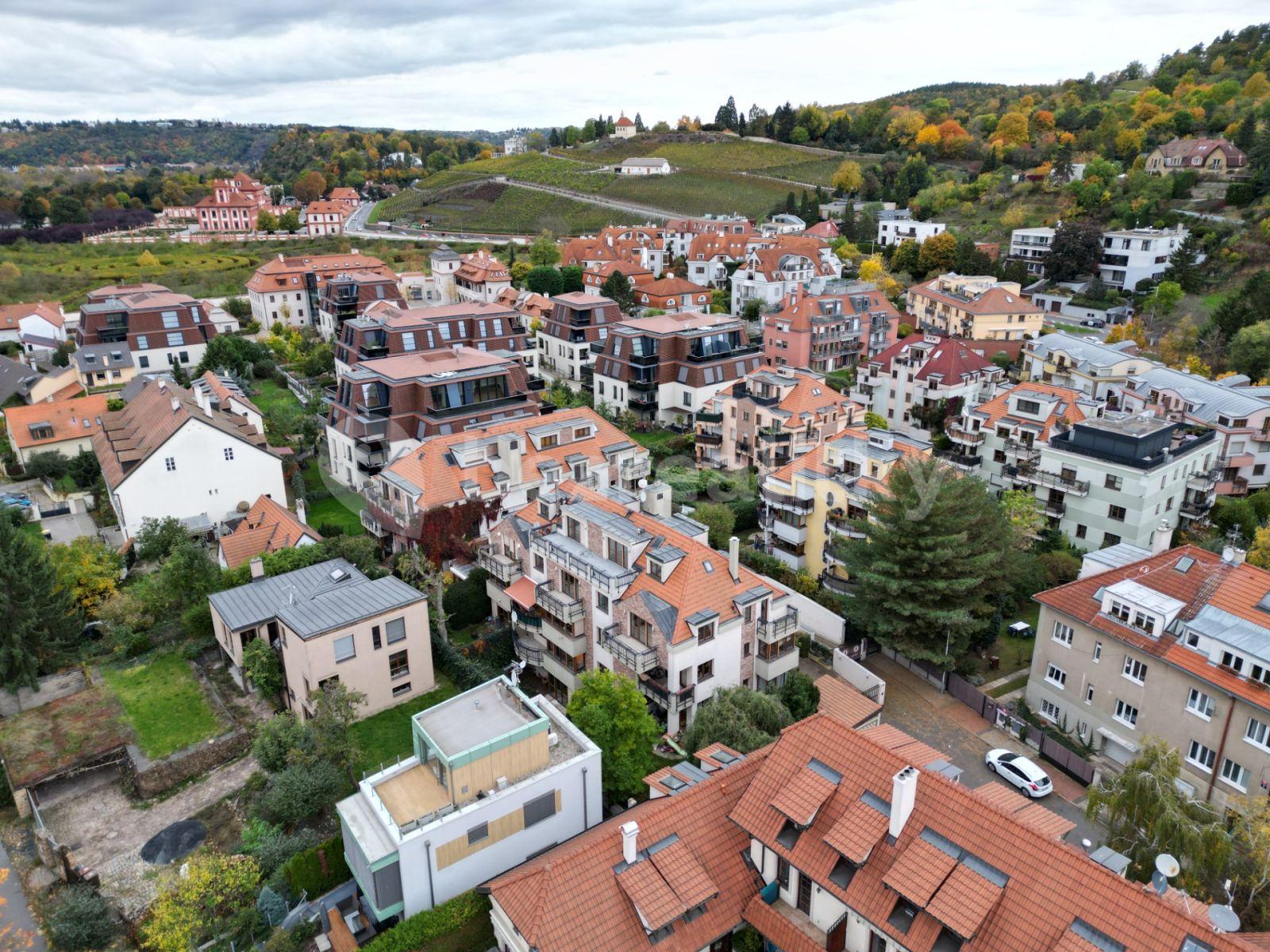 Prenájom bytu 2-izbový 74 m², Sádky, Praha, Praha