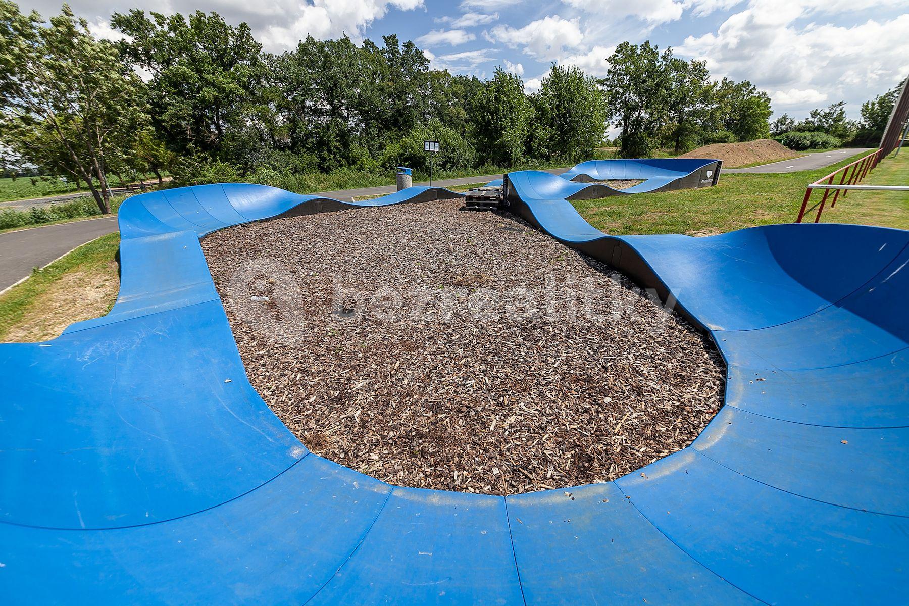 Predaj pozemku 701 m², Dobrovíz, Dobrovíz, Středočeský kraj