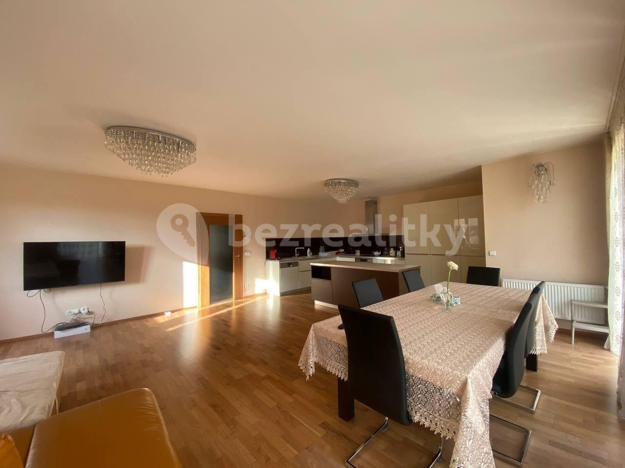 Predaj domu 156 m², pozemek 613 m², Pod Školou, Líbeznice, Středočeský kraj