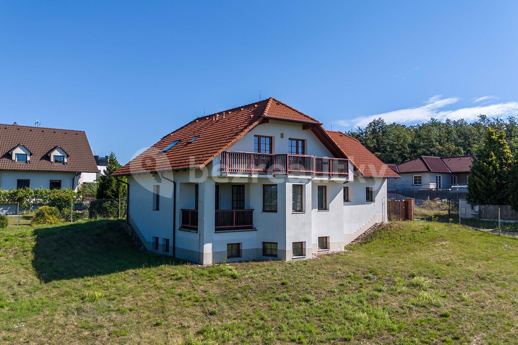 Predaj domu 350 m², pozemek 2.058 m², K Severu, Petrov, Středočeský kraj