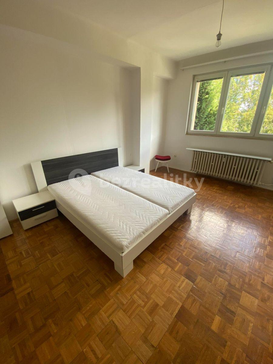 Prenájom bytu 3-izbový 94 m², U Potůčku, Liberec, Liberecký kraj