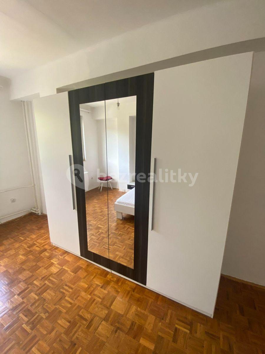 Prenájom bytu 3-izbový 94 m², U Potůčku, Liberec, Liberecký kraj