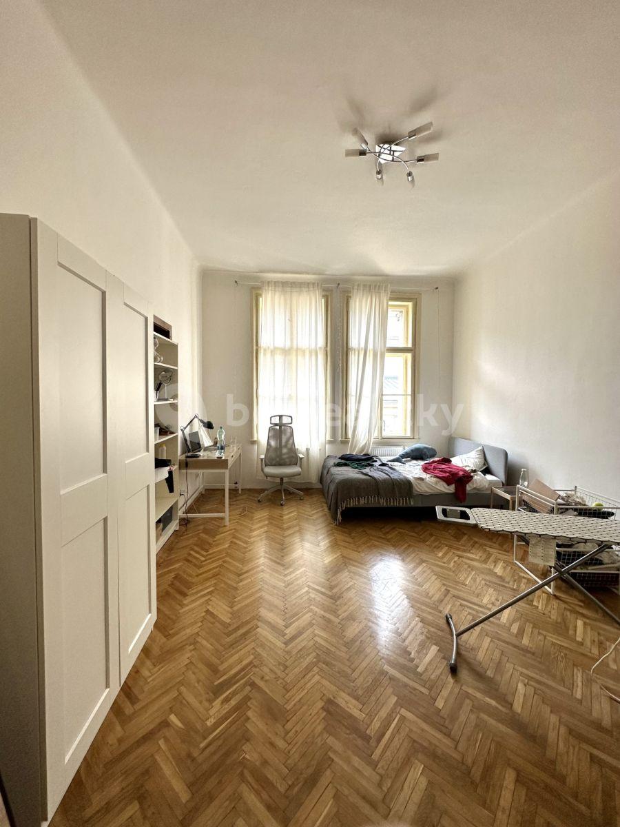 Prenájom bytu 1-izbový 96 m², Křižíkova, Praha, Praha