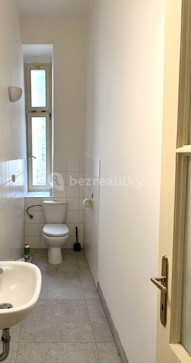 Prenájom bytu 1-izbový 96 m², Křižíkova, Praha, Praha