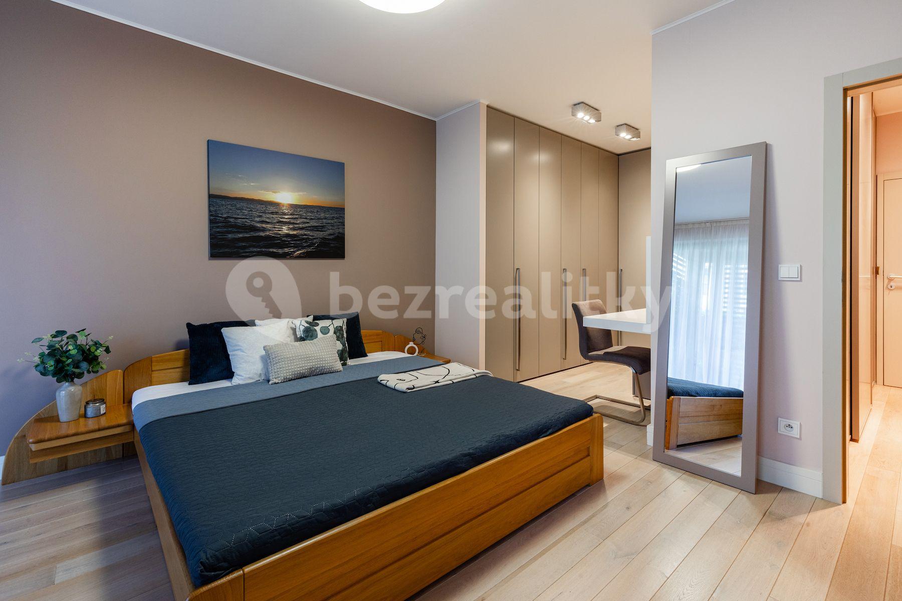 Predaj bytu 4-izbový 112 m², Mezilehlá, Praha, Praha