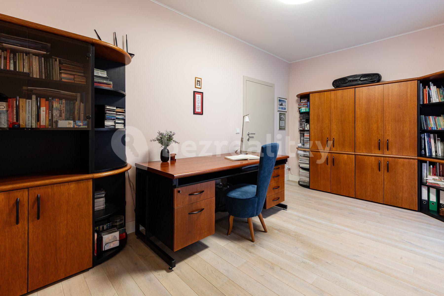 Predaj bytu 4-izbový 112 m², Mezilehlá, Praha, Praha