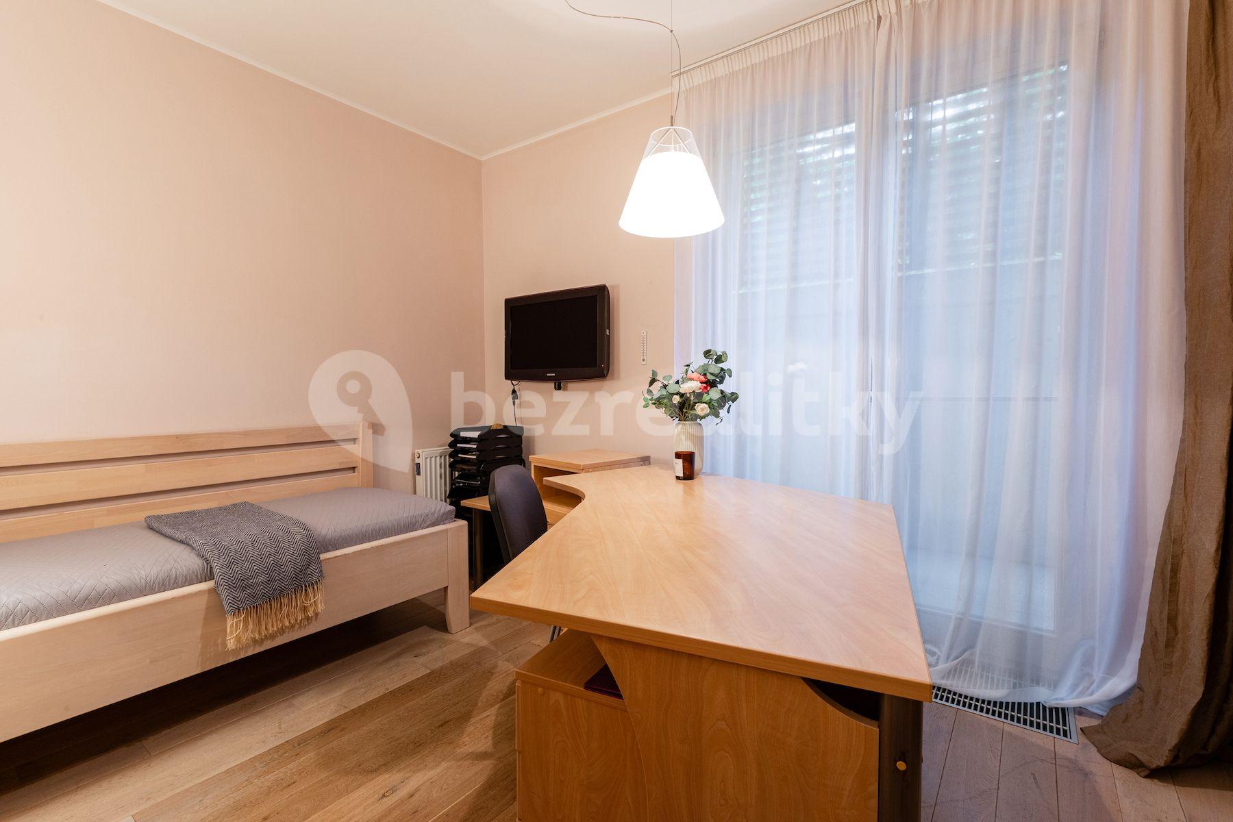 Predaj bytu 4-izbový 112 m², Mezilehlá, Praha, Praha