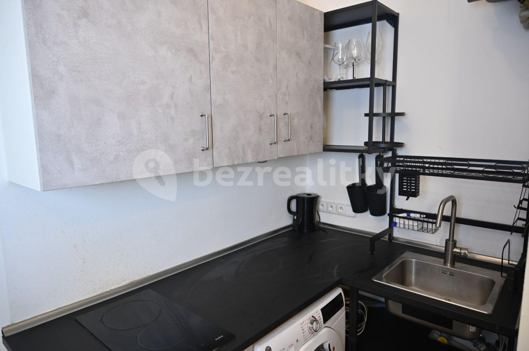 Predaj nebytového priestoru 22 m², Sezimova, Praha, Praha