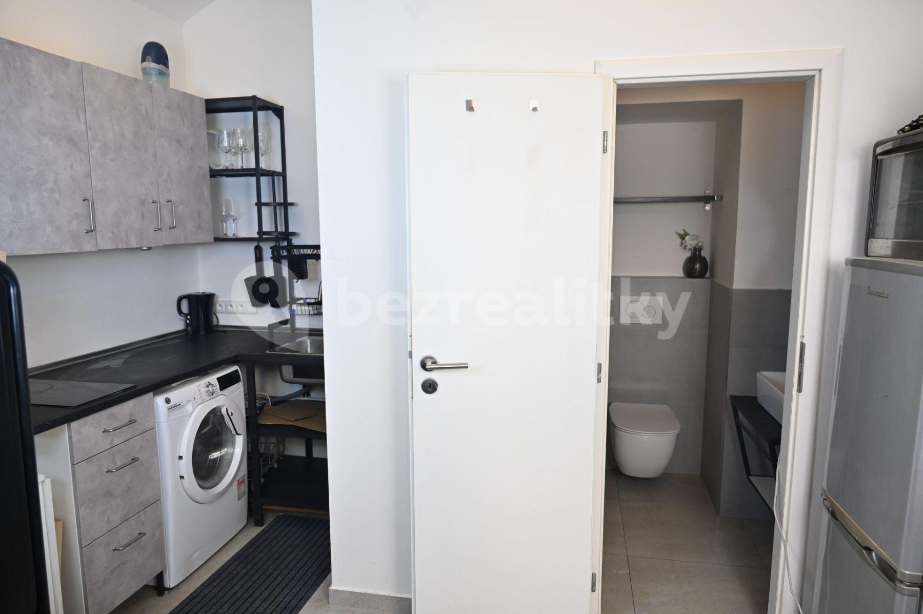 Predaj nebytového priestoru 22 m², Sezimova, Praha, Praha