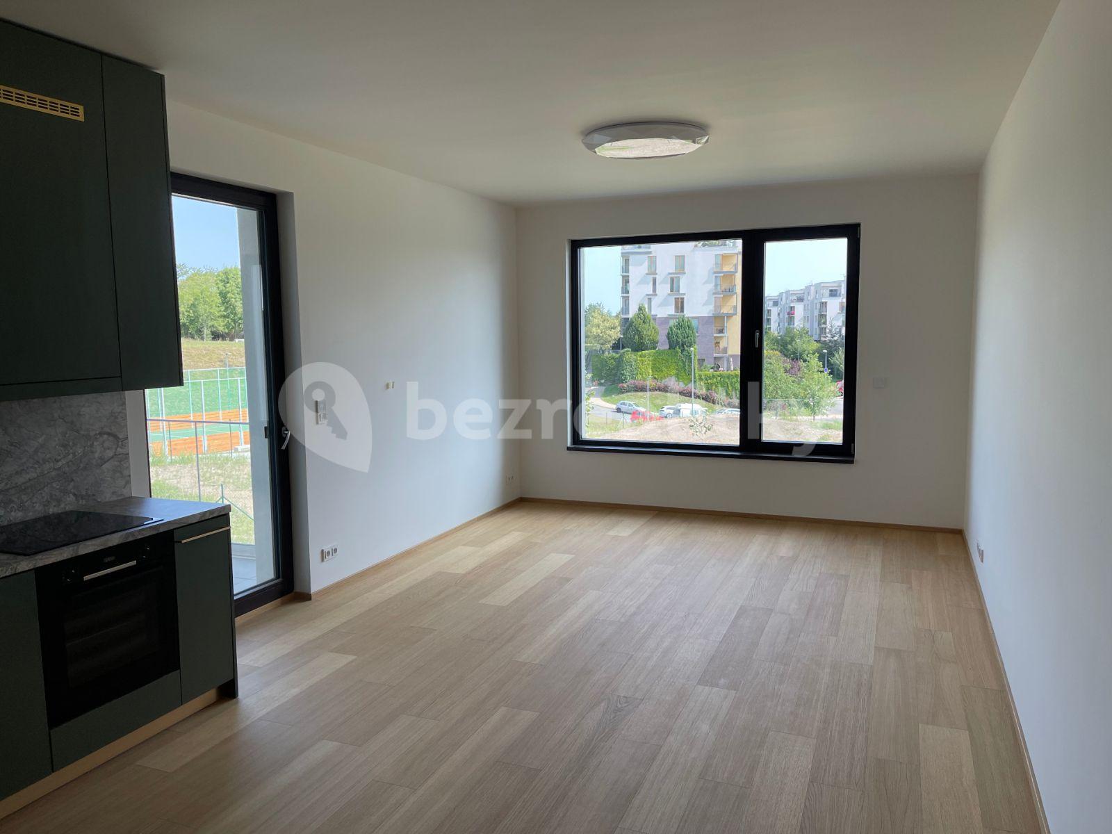 Prenájom bytu 3-izbový 87 m², V Třešňovce, Praha, Praha