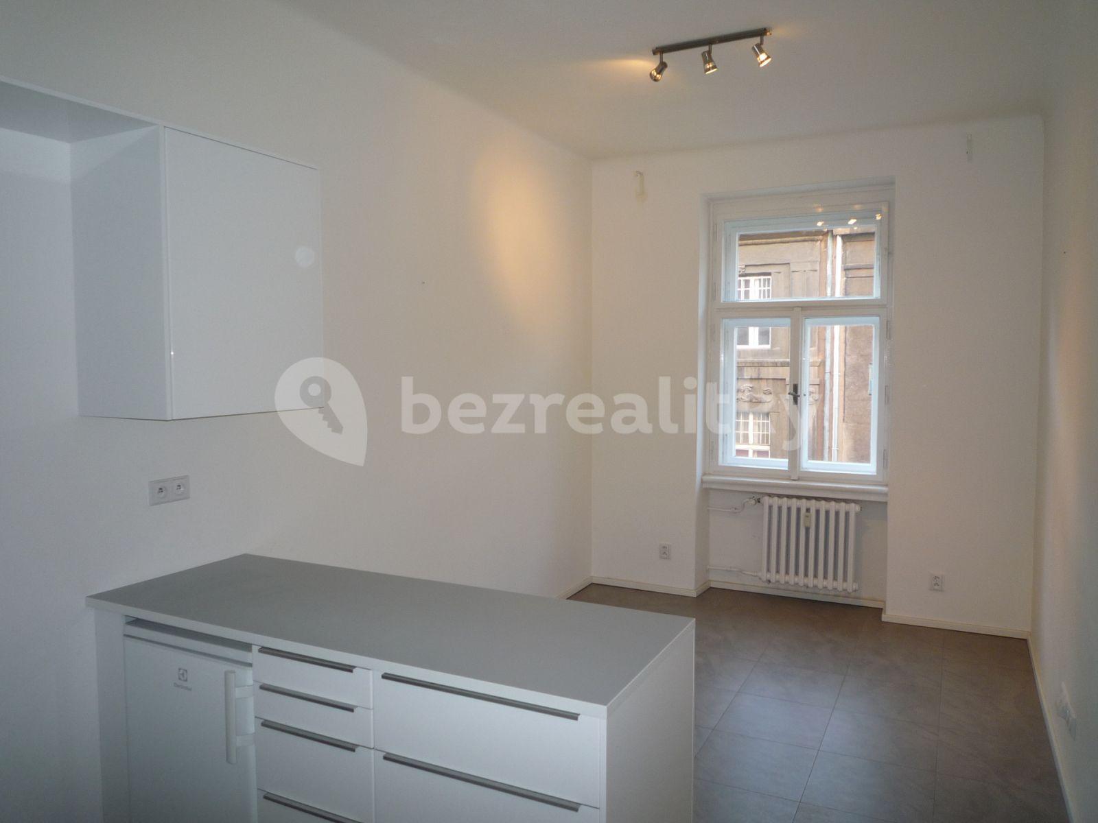 Prenájom bytu 1-izbový 47 m², Podskalská, Praha, Praha