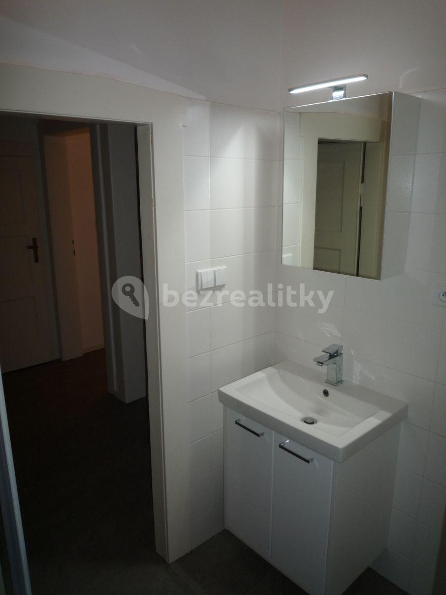 Prenájom bytu 1-izbový 47 m², Podskalská, Praha, Praha