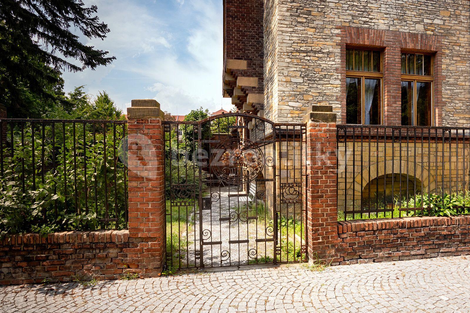 Prenájom bytu 2-izbový 59 m², náměstí Tomáše Garrigue Masaryka, Poděbrady, Středočeský kraj