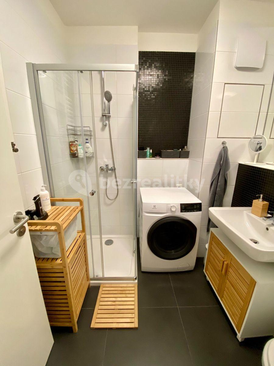 Predaj bytu 1-izbový 27 m², Novovysočanská, Praha, Praha